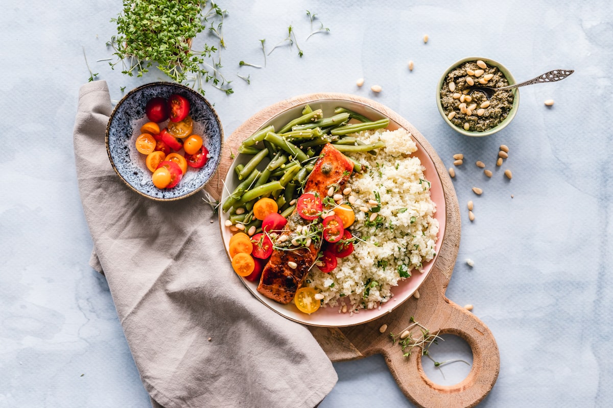 Insalata di verdure locali di stagione
